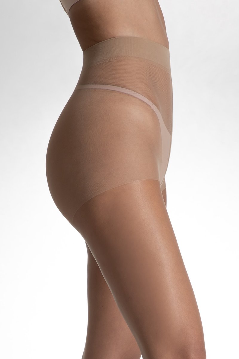 Dunste Panty ter Wereld - 5 Denier - Zomerpanty dames - Beige / Beige - Maat: M - Model: Japan Mist (5905679299722)