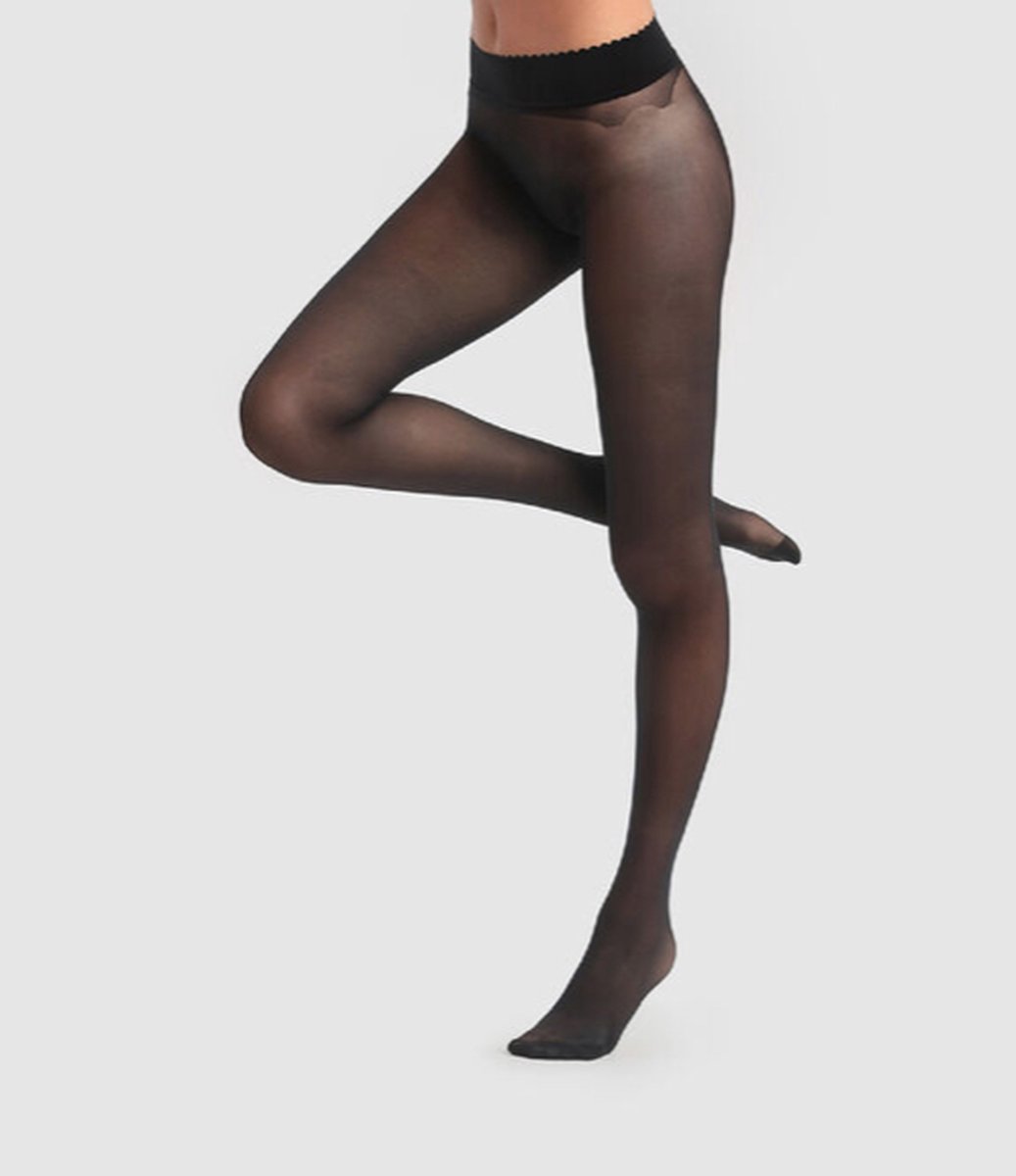 DIM body touch semi opaque 30 den panty maat 42/44 zwart (3610862875929)